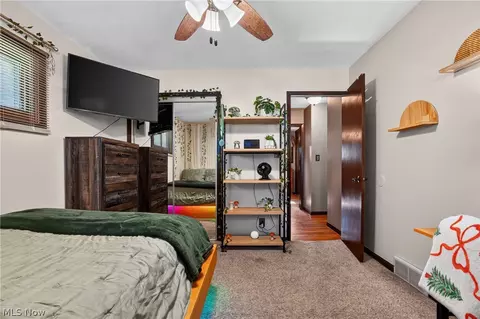 Bedroom - 1860 Ridgewick Dr, Wickliffe, OH 44092 photo 5 of 5