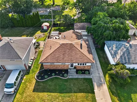 View/Area - 1860 Ridgewick Dr, Wickliffe, OH 44092 photo 1 of 6