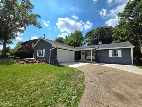 3469 Roseland Ave, Parkersburg, WV 26104