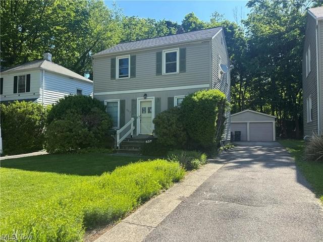 857 Quarry Dr, Cleveland Heights, OH 44121