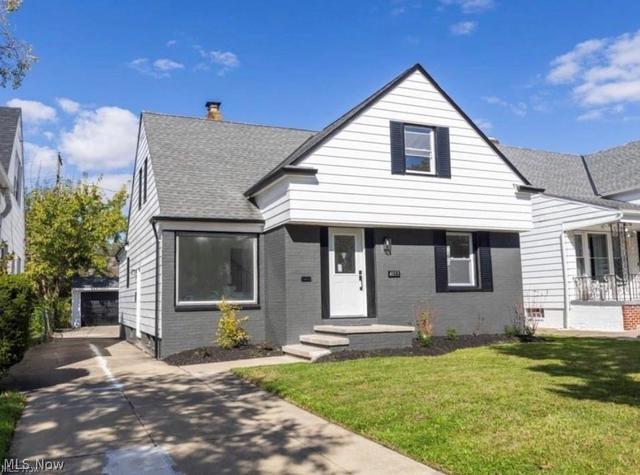 4033 Stonehaven Rd, South Euclid, OH 44121