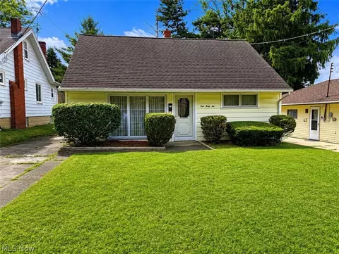 142 N Main St N, Youngstown, OH 44515