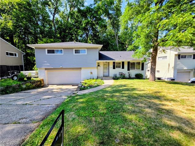 1585 Kingsley Ave, Akron, OH 44313