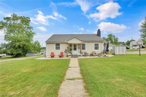 425 Taylor St, Zanesville, OH 43701