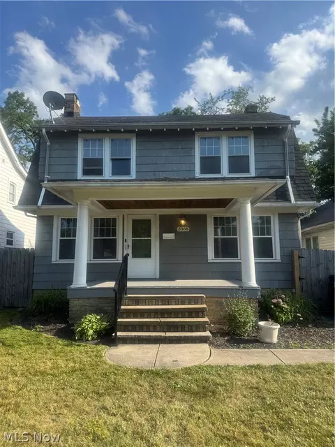 3368 Silsby Rd, Cleveland Heights, OH 44118
