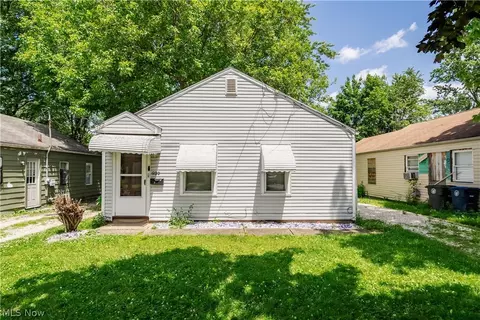 939 Clifford Ave, Akron, OH 44306