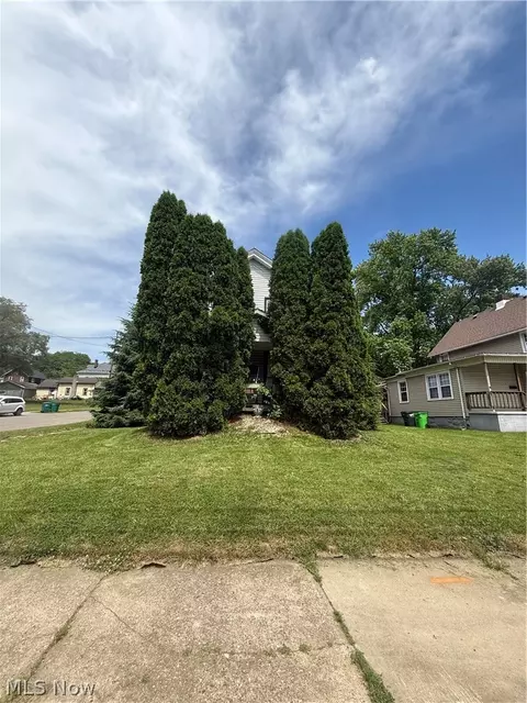 804 Erie St S, Massillon, OH 44646