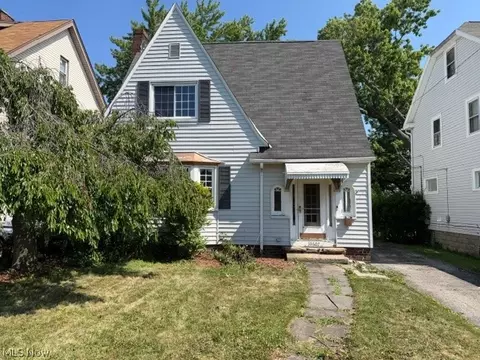 10607 S Highland Ave, Garfield Heights, OH 44125