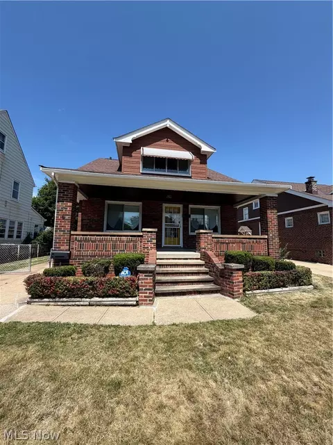 18229 Neff Rd, Cleveland, OH 44119