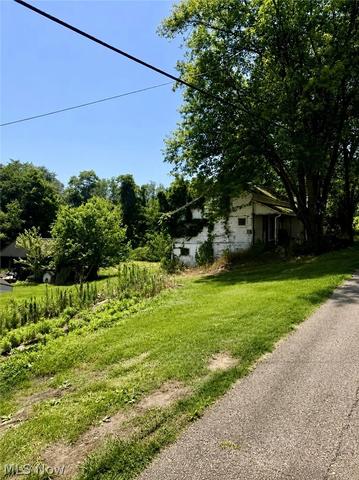 4123 Main St, New Philadelphia, OH 44663