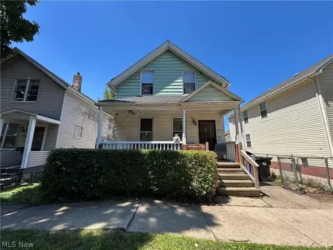 1764 E 33rd St, Cleveland, OH 44114