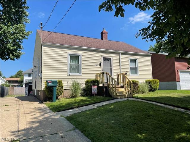 1919 Tonawanda Ave, Akron, OH 44305