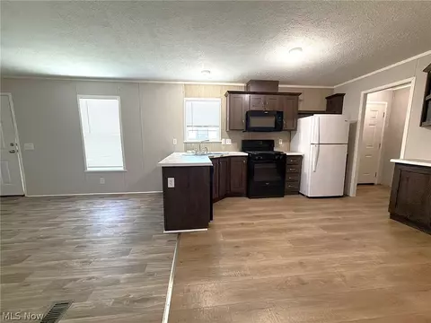 Kitchen - 144 Virginia Ave, Elyria, OH 44035 photo 6 of 6
