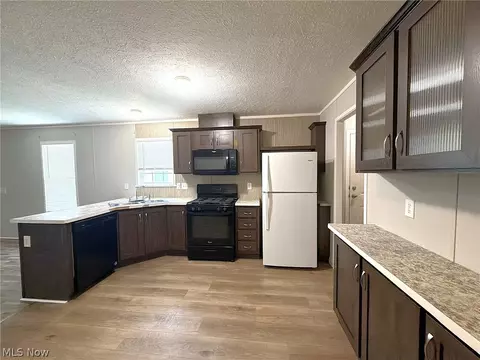 Kitchen - 144 Virginia Ave, Elyria, OH 44035 photo 2 of 6