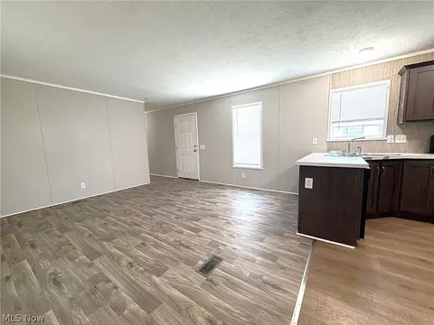 Living - 144 Virginia Ave, Elyria, OH 44035 photo 2 of 4