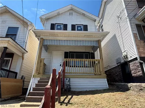 911 May St, East Liverpool, OH 43920