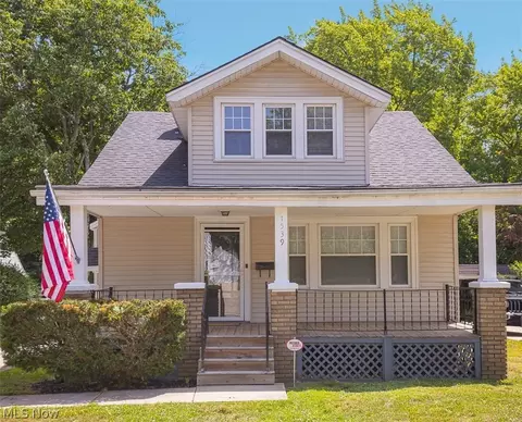1539 Maplegrove Rd, South Euclid, OH 44121