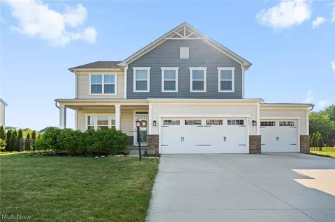 9457 Winfield Ln, North Ridgeville, OH 44039