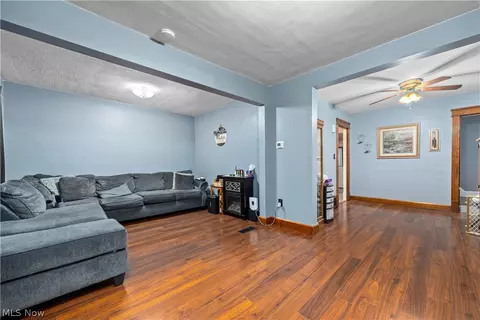 1639 E 34th St, Lorain, OH 44055 photo 6