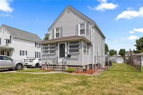 1639 E 34th St, Lorain, OH 44055 photo 3