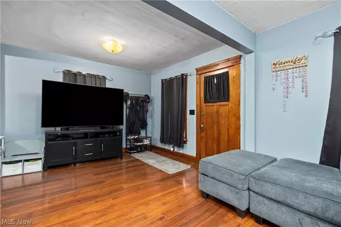 1639 E 34th St, Lorain, OH 44055 photo 8