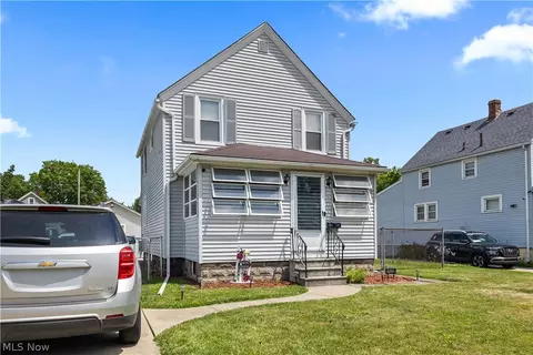 1639 E 34th St, Lorain, OH 44055 photo 2