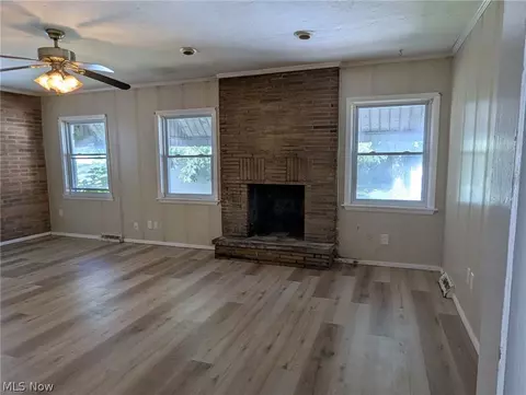 Living - 854 E 250 St, Euclid, OH 44132 photo 5 of 7