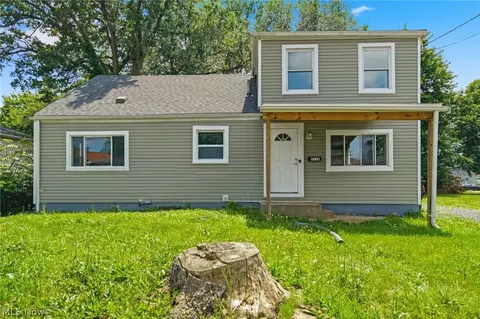 2116 25th St NE, Canton, OH 44705