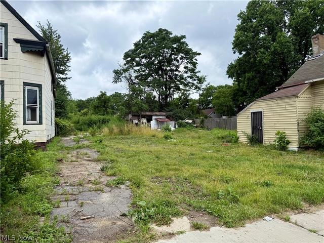 4926 Frazee Ave, Cleveland, OH 44127