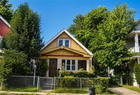 12419 Locke Ave, Cleveland, OH 44108