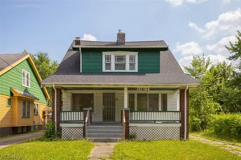 13812 Southview Ave, Cleveland, OH 44120