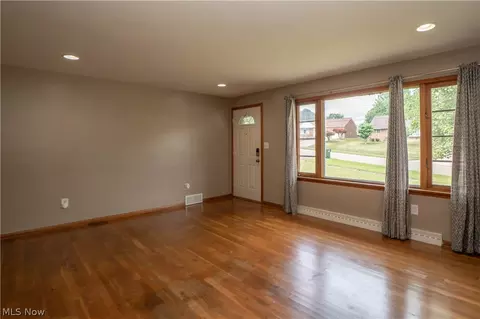 Living - 158 Miles Ave NW, Canton, OH 44708 photo 2 of 5