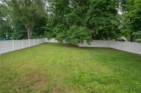 Exterior - 158 Miles Ave NW, Canton, OH 44708 photo 5 of 6