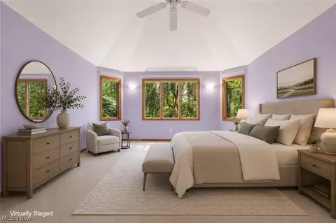 Bedroom - 6435 Suzanne Ln, Solon, OH 44139 photo 1 of 8
