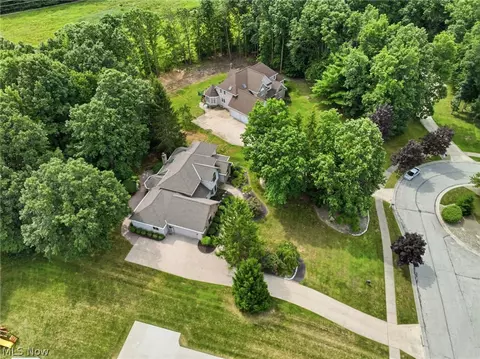 View/Area - 6435 Suzanne Ln, Solon, OH 44139 photo 2 of 4