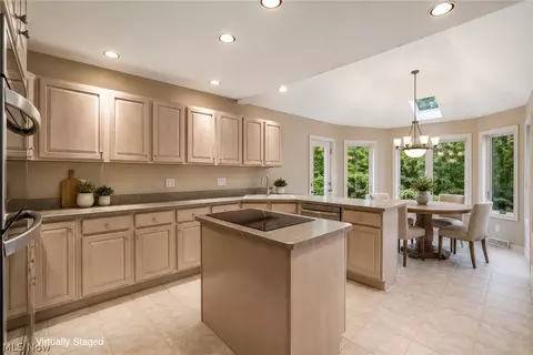 Kitchen - 6435 Suzanne Ln, Solon, OH 44139 photo 2 of 3