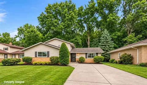 4554 Whitehall Dr, South Euclid, OH 44121