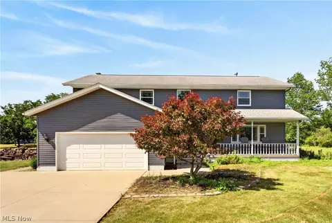 27328 Schady Rd, Olmsted Twp, OH 44138
