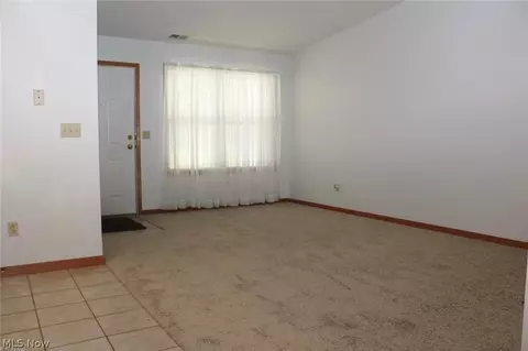 Living - 361 Meadowbrook Ave #3, Boardman, OH 44512 photo 4 of 4