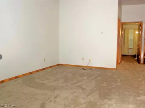 Living - 361 Meadowbrook Ave #3, Boardman, OH 44512 photo 2 of 4