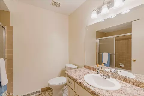 Bath - 5131 Cheswick Dr, Solon, OH 44139 photo 3 of 3