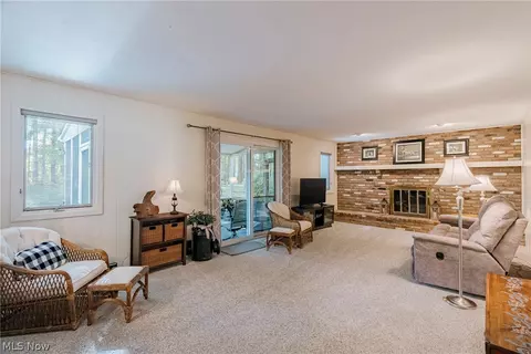 Living - 5131 Cheswick Dr, Solon, OH 44139 photo 4 of 6