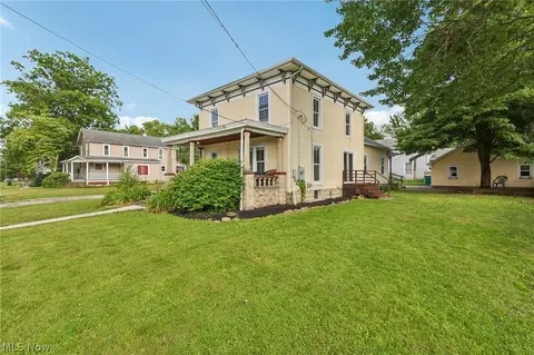 26 E Ashtabula St, Jefferson, OH 44047 photo 3