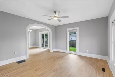 26 E Ashtabula St, Jefferson, OH 44047 photo 7