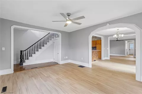26 E Ashtabula St, Jefferson, OH 44047 photo 10