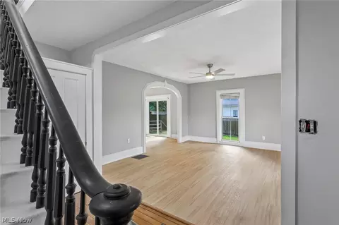 26 E Ashtabula St, Jefferson, OH 44047 photo 5
