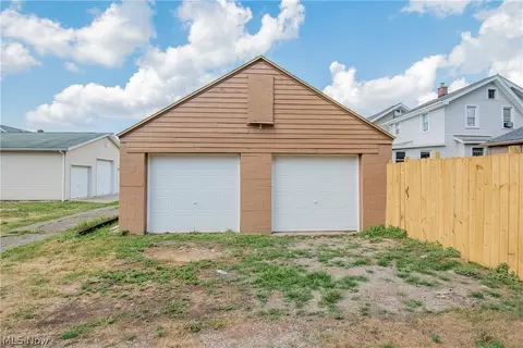 817 Halter Ct NW, Canton, OH 44708 photo 27