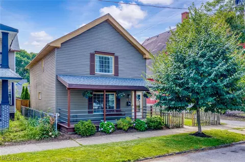 1855 W 52nd St, Cleveland, OH 44102