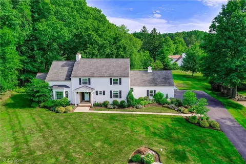 35845 Jackson Rd, Moreland Hills, OH 44022