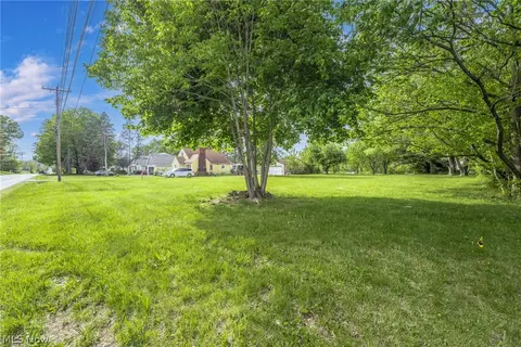 2607 Wise, North Canton, OH 44721 photo 4